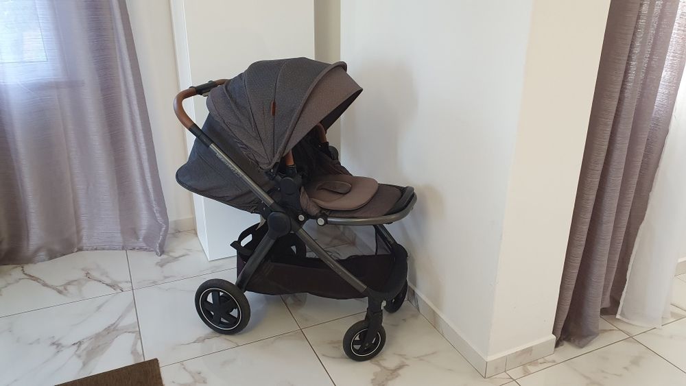 Carrinho de Bebé Bebeconfort Adorra + Ovinho