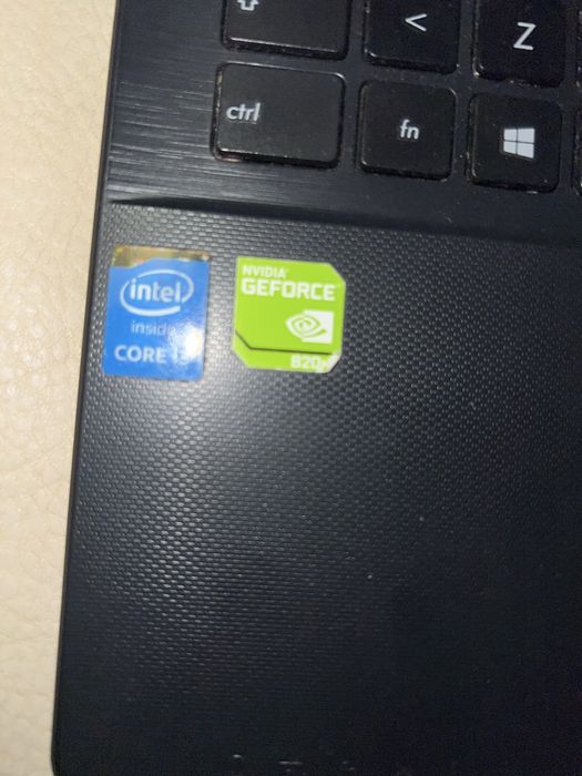 Portatil asus core i3 com carregador ecra partido