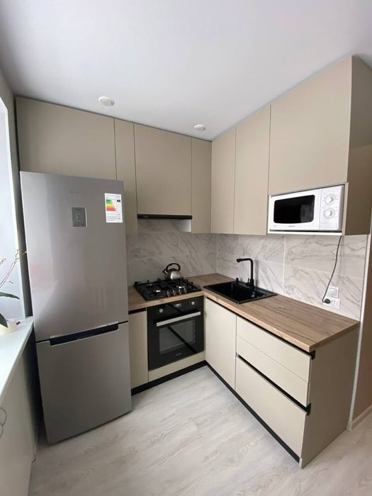 Терміновий виклик, та Ремонт холодильника