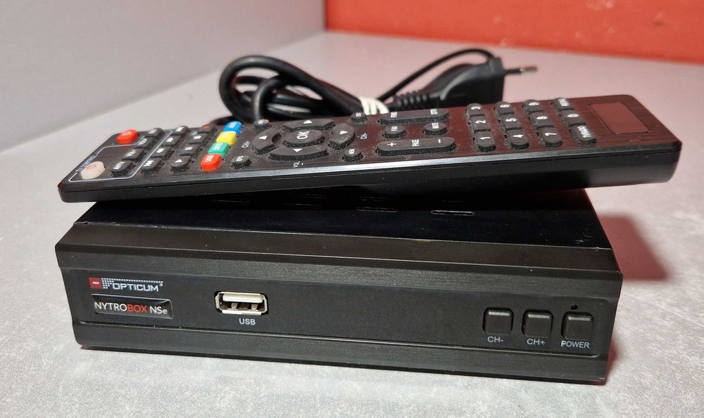 DEKODER DVB-T2 opticum  nytrobox NSE H 265