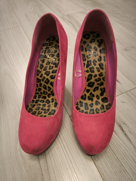 Piękne damskie buty na koturnie fuksja róż 38 obcas