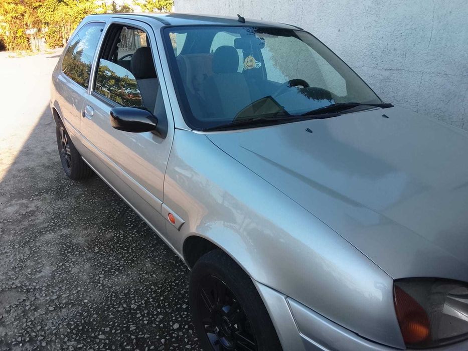 Vende-se Ford Fiesta
