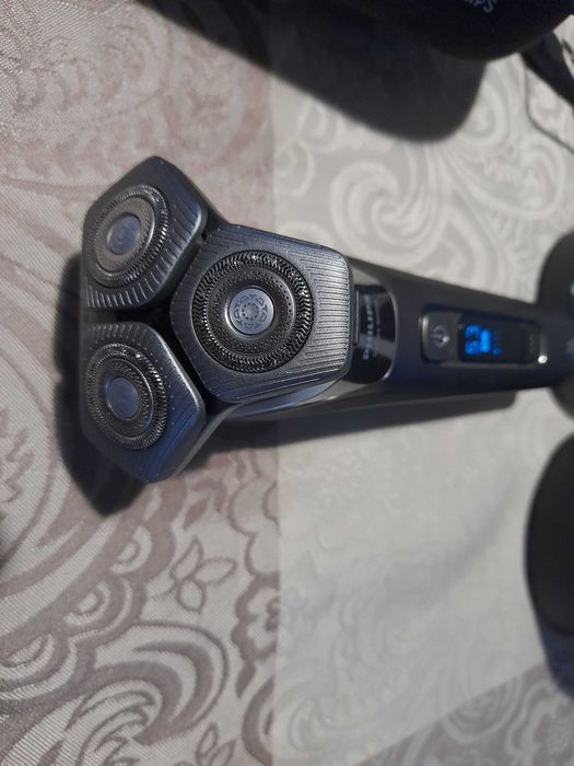 Golarka na mokro i sucho Philips S9974 Series s9000.