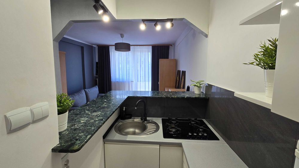 Gotowa kawalerka z WINDĄ i BALKONEM! Wchodzisz i mieszkasz!