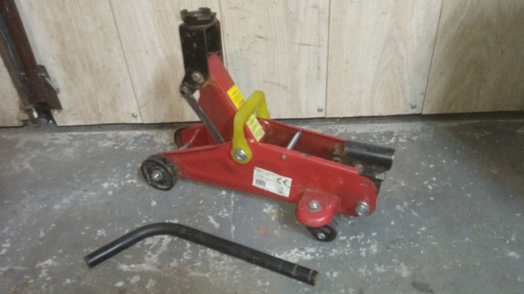 Lewarek Żaba 2T samochodowy podnośnik hydrauliczny