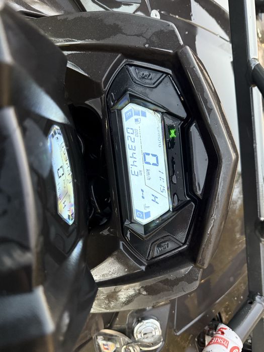 Cf 520L quad 4x4 pług + solniczka