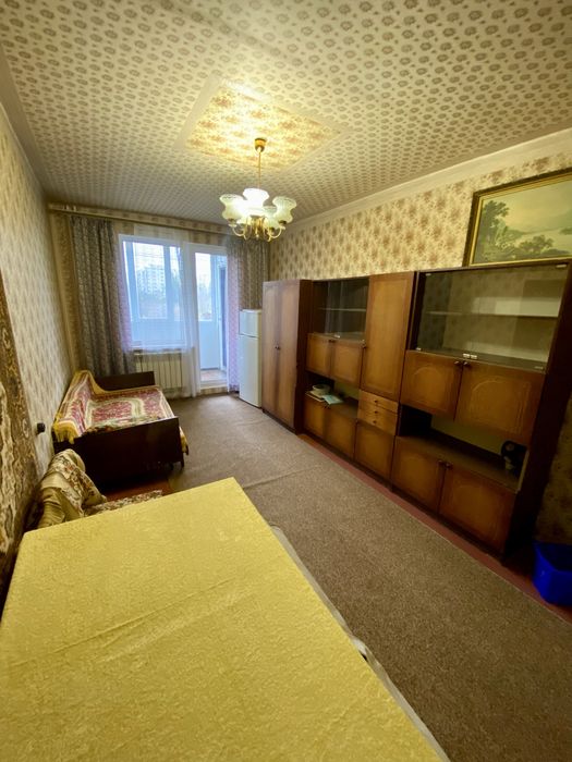 Продам 3 к кв метро Героев труда