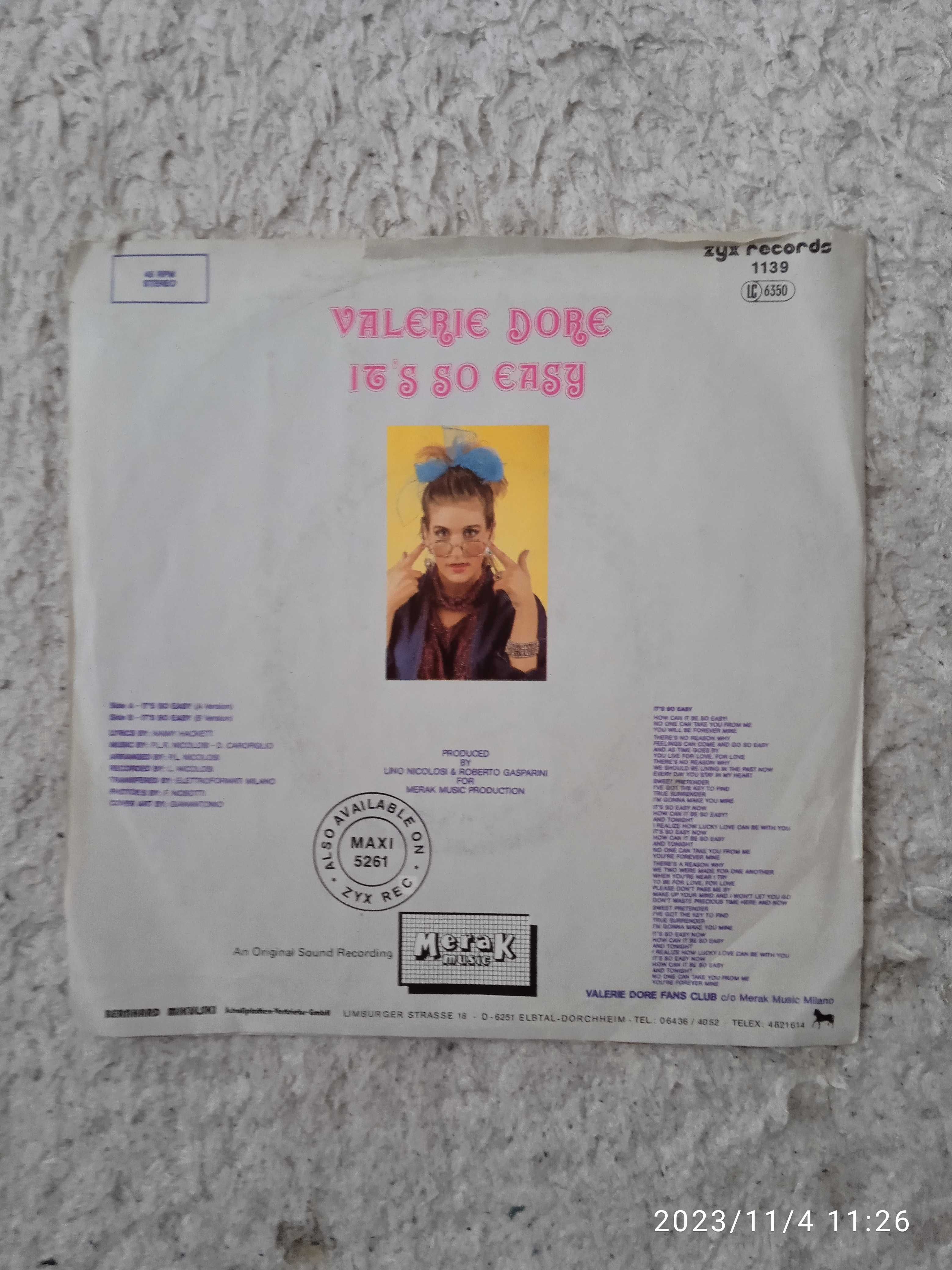 Singiel winylowy Valerie Dore