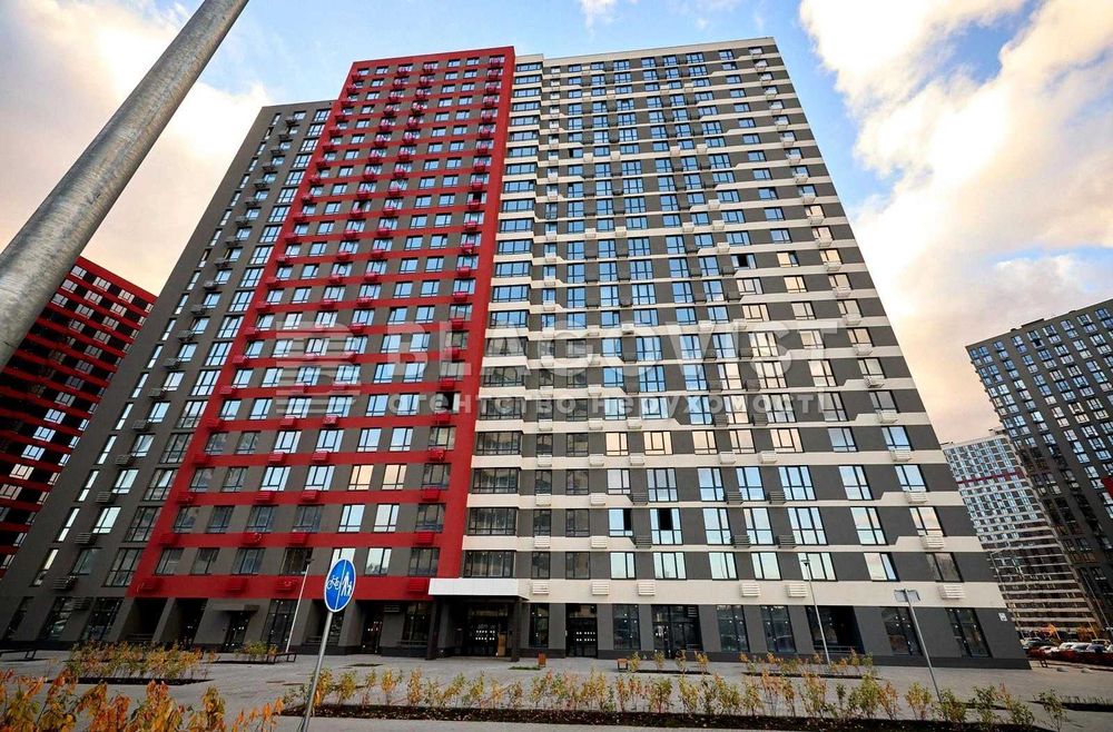 Варшавський-3 буд.10.1 Подільський 1к з ремонтом на Змієнка 15/23