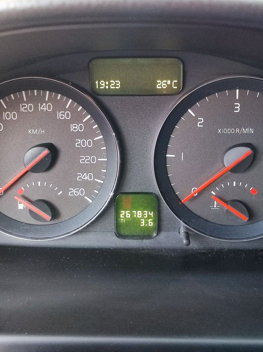 Volvo V50 2012 р