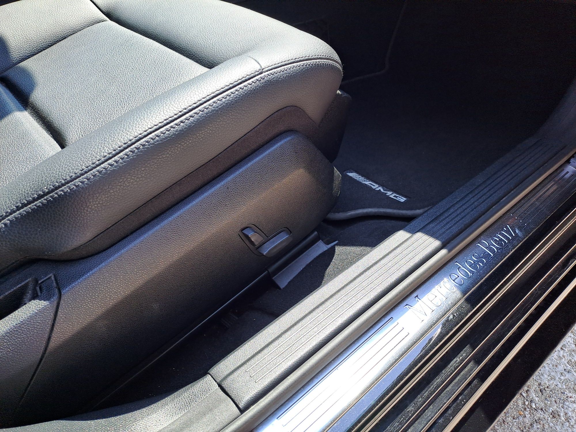 2011 Mercedes-Benz E250 AMG