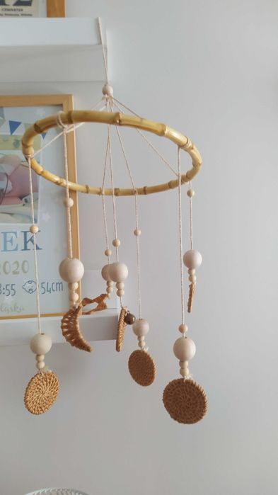 karuzelka do kołyski łóżeczka hand made Boho natural ratan