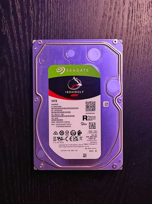 Жесткий диск Seagate IronWolf 10 TB (ST10000VN000)