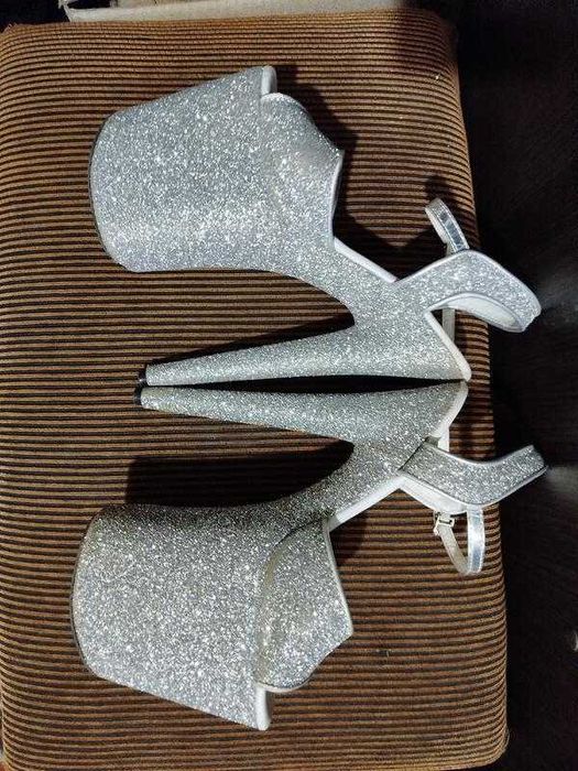 Серебристые стрипы тройка