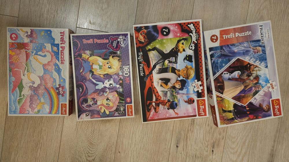 Zestaw mega Puzzle Biedronka Miroculus frozen 200 el  piny 4 szt