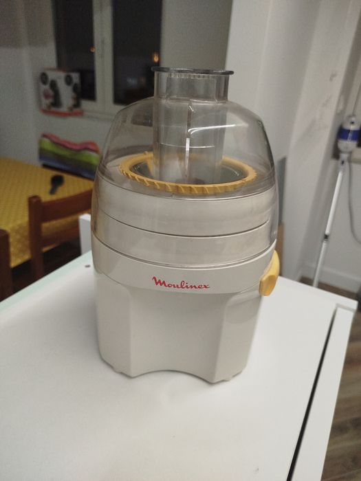 Máquina para sumos liquidificadora