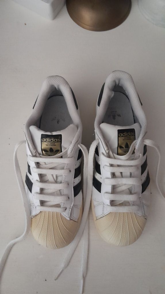 Sapatilhas adidas Superstar tamanho 36 1/2