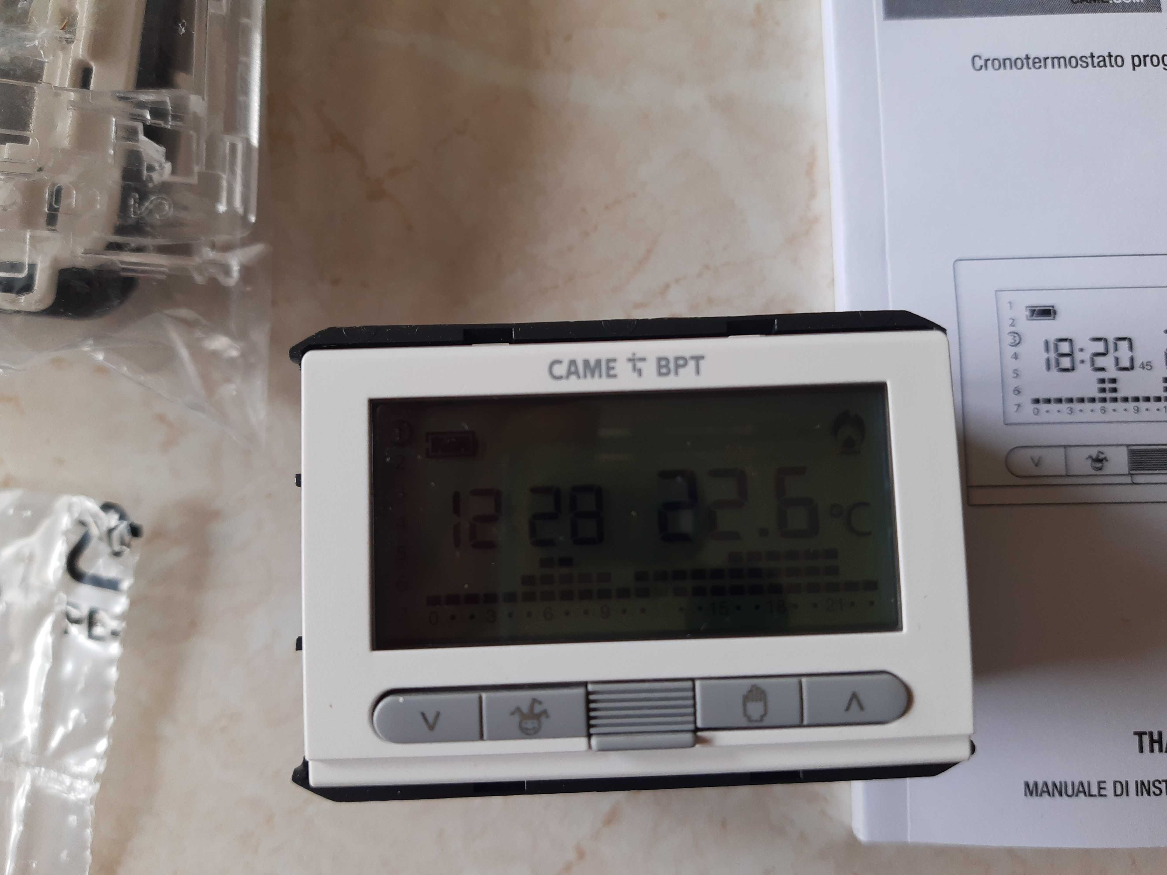 cyfrowy chronotermostat