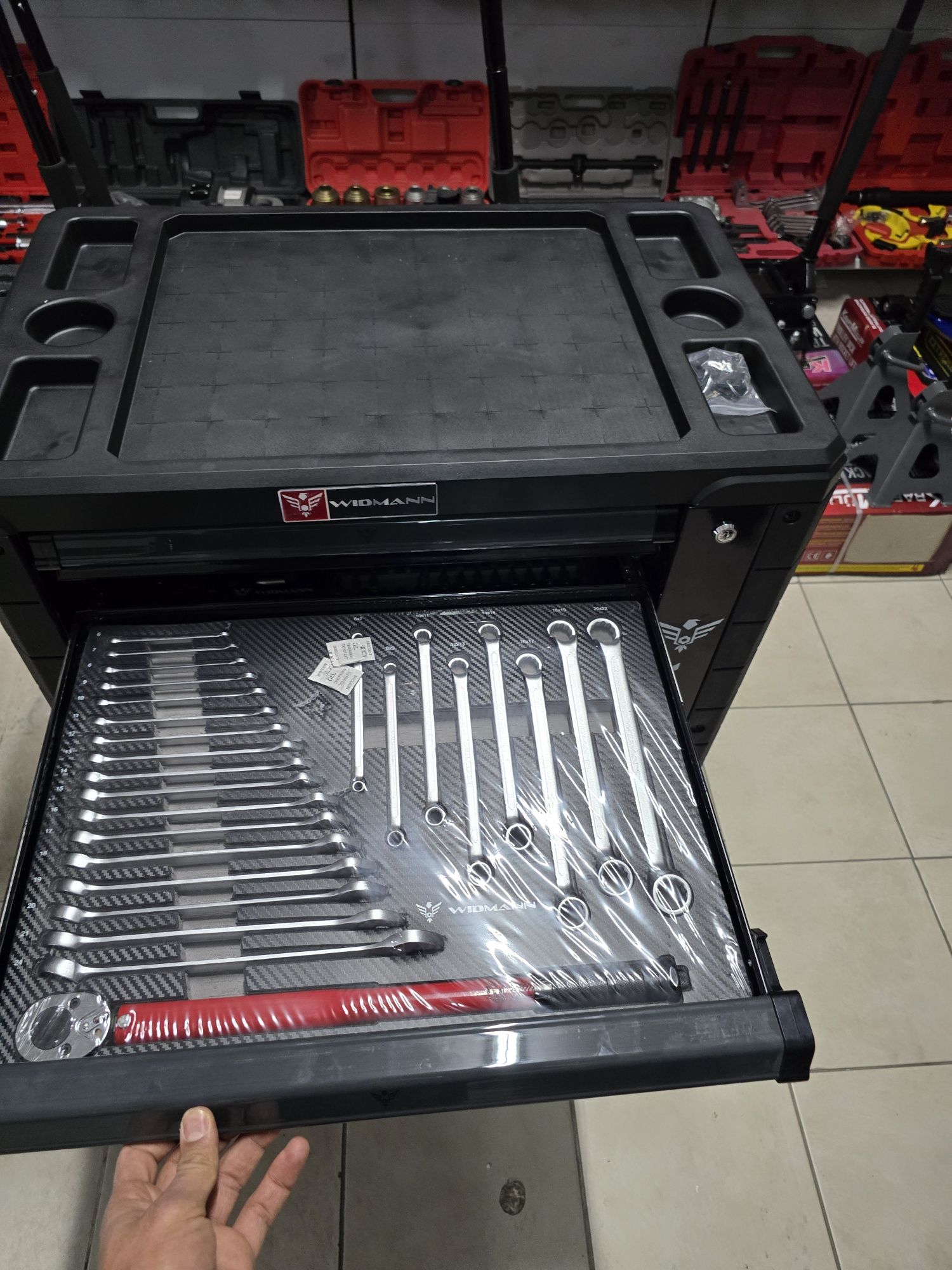 Carrinho de ferramenta de 7 gavetas 6 completas novo e bom preço