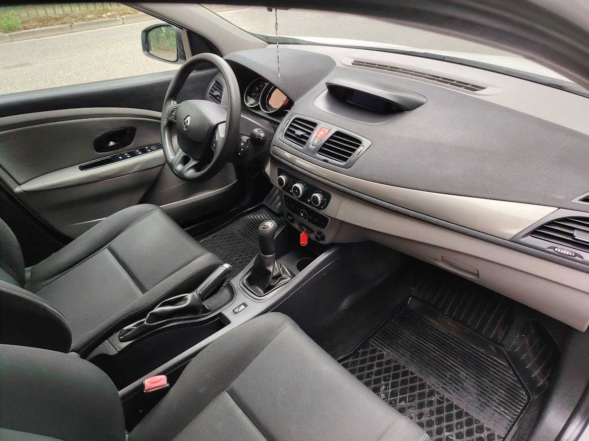 Renault Megane 1.5 DCI 2011r. Piękna i ekonomiczna !!