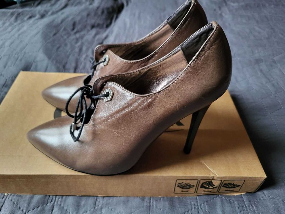 жіночі осінньо - весняні туфлі