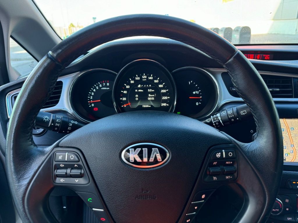 Kia Ceed SW 2016 - GPS / CAM - 1.0 T-GDi