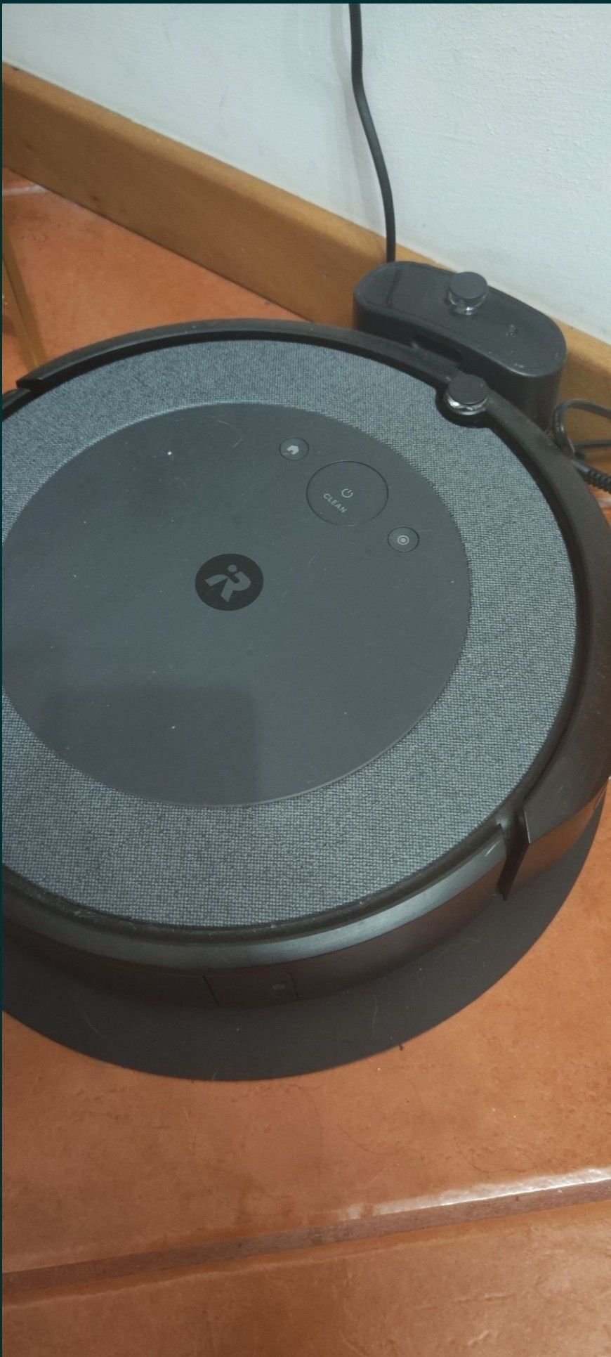 Roomba i5 com garantia