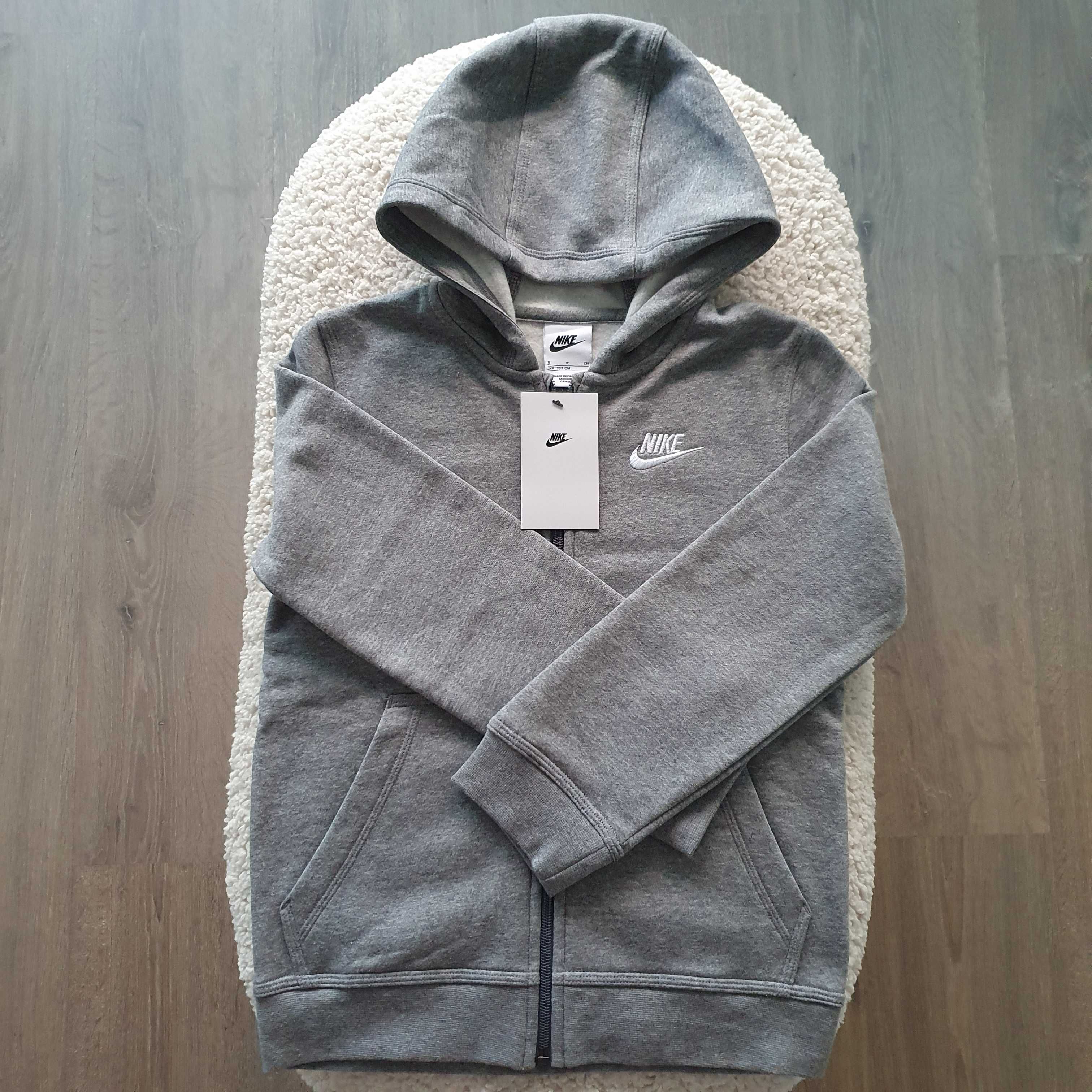 Nike Hoodie com fecho para criança, novo, tamanho S, 128-137cm