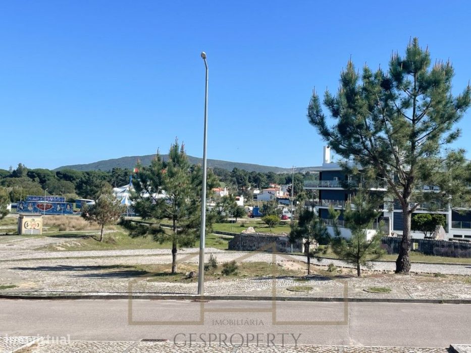 Terreno Urbano - Quinta da Várzea - Sesimbra