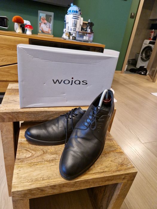 Czarne eleganckie półbuty męskie sznurowane