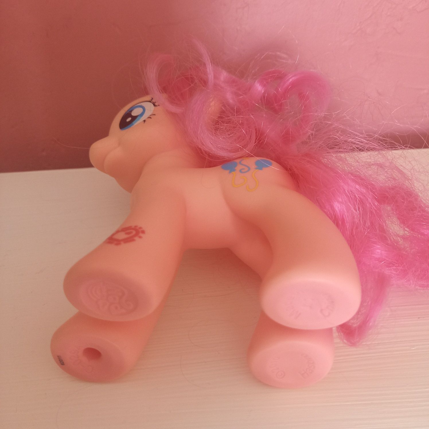 Konik różowy duży My Little Pony 2010 Hasbro vintage kucyk oryginalny