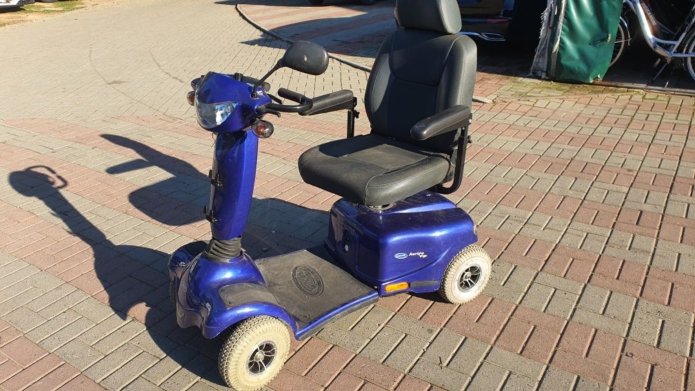 Wózek elektryczny Invacare Auriga (inwalidzk)i