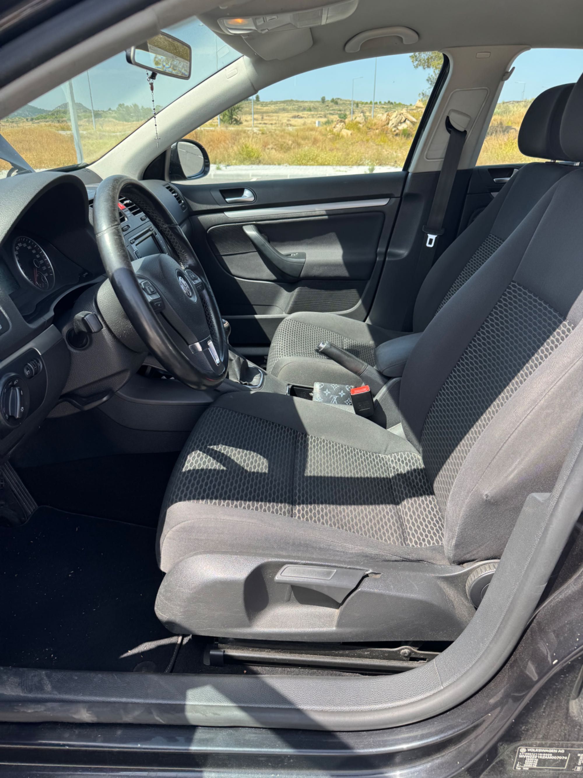 Vowsvagen Jetta 1.6TDI