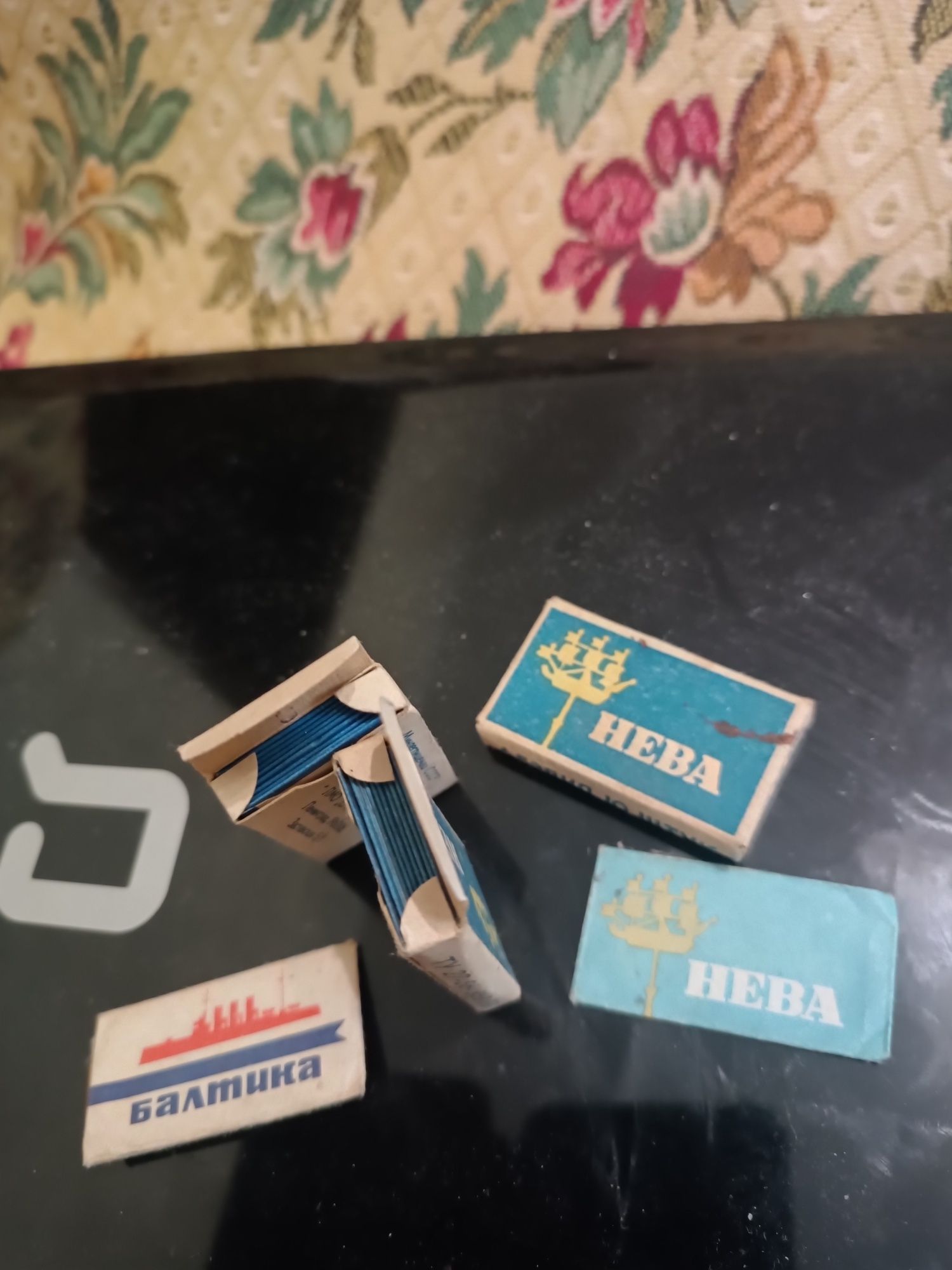 Продаю лезвия Нева времён СССР новые