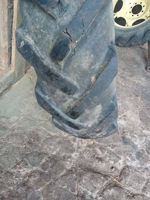 Koła uprawowe - wąskie 12.4-32