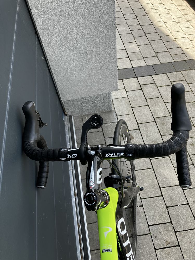 Pinarello Razha 105 – Karbonowy szosowy, Mavic Cosmic SLS, Garmin SPD