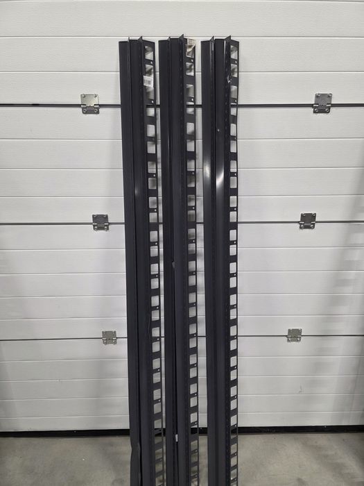 Profile okapowe D25 Renoplast Grafit RAL 7024, do posadzki wentylowan