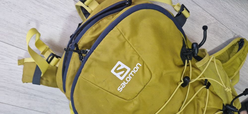 Salomon  25 L.        .