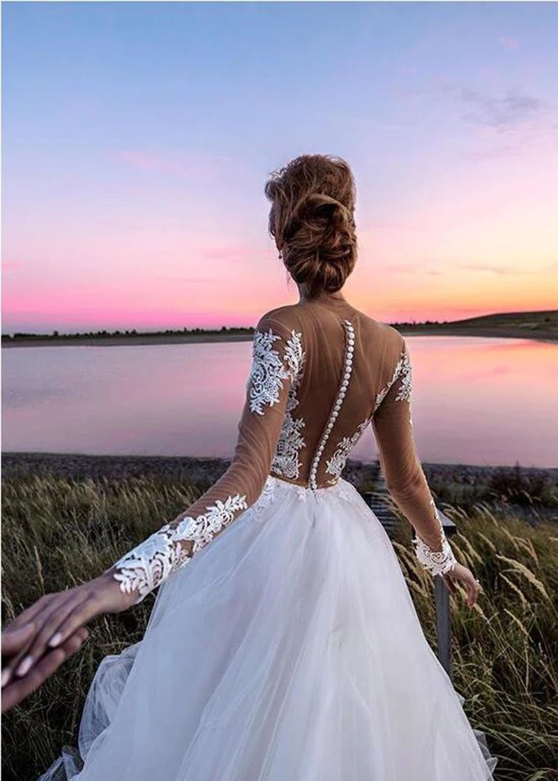 Piękna ślubna sukienka