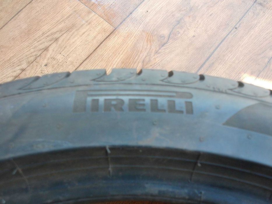 Pirelli Power  235/40/19 96Y  z 2022r ładna!