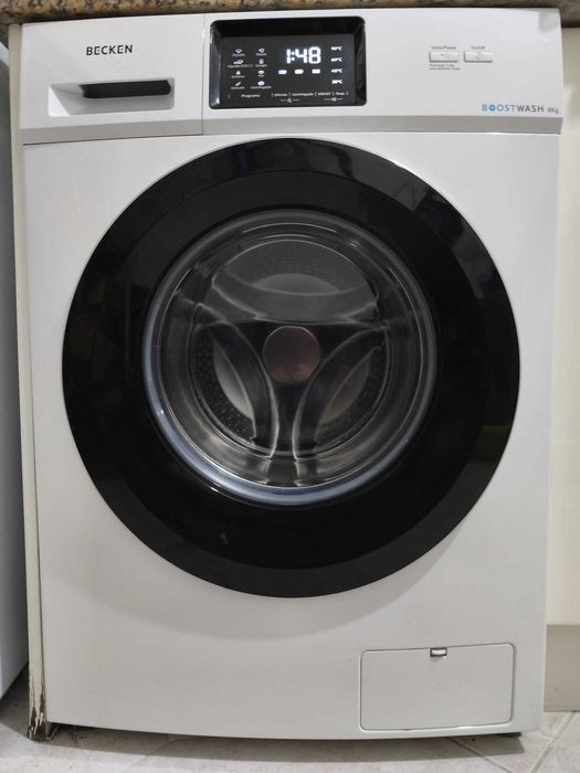 Máquina de Lavar Roupa Becken pouco usada