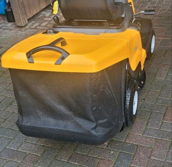 Traktorek kosiarka Stiga 1066 kosz na trawę jak nowy