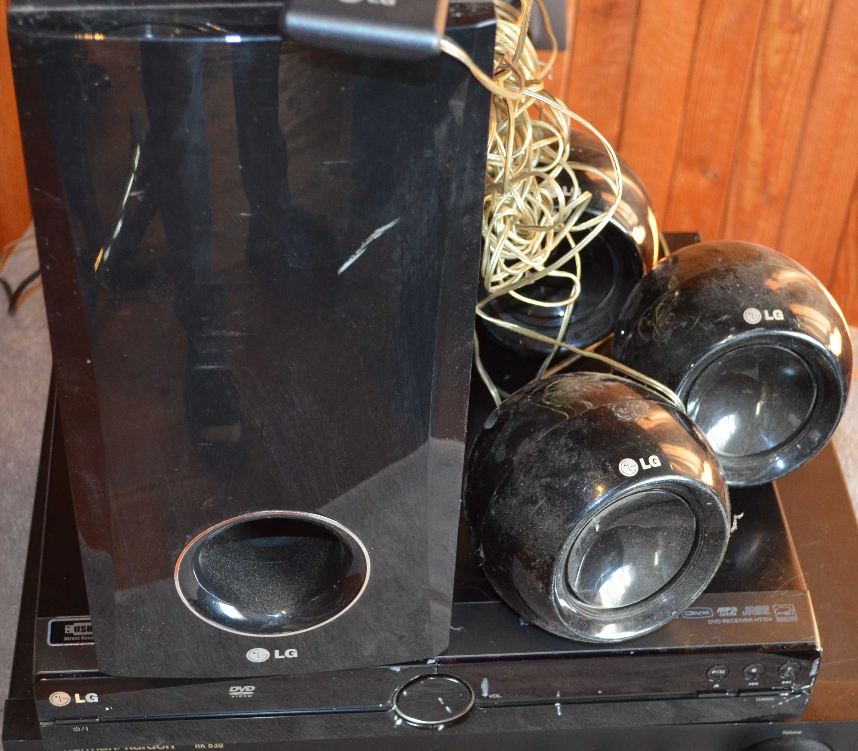 LG  HT304SU-DH DVD Kino domowe  Subwoofer + 5 Głośników + Pilot