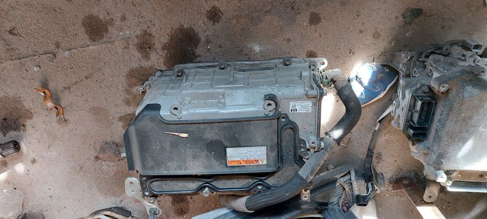 Инвертор Toyota Prius 30 plug in регулятор напряжения тока