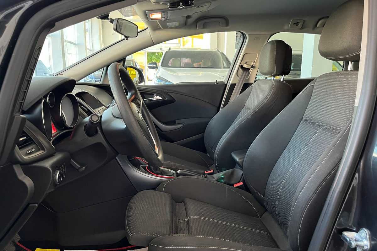 Opel Astra - 2015