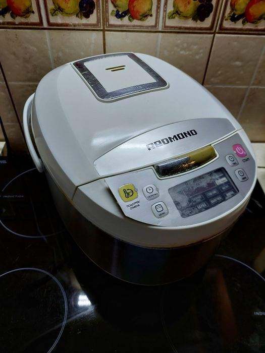 Мультиварка Redmond