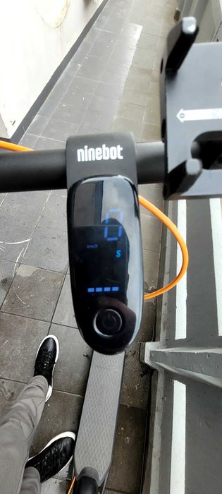 Trotinete em bom estdo segway 9