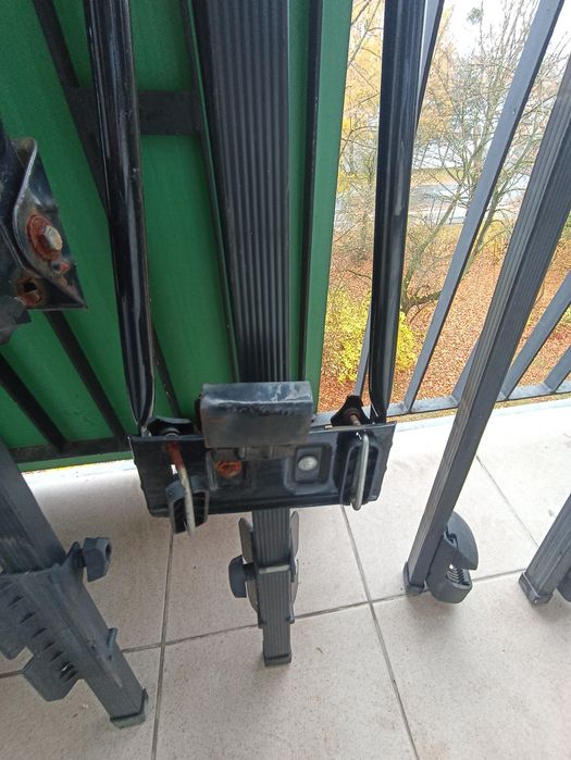 Bagaznik amos  na rejlingi Peugeot 307