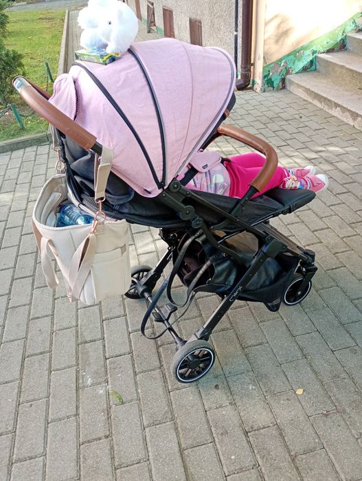 Wózek spacerówka momi