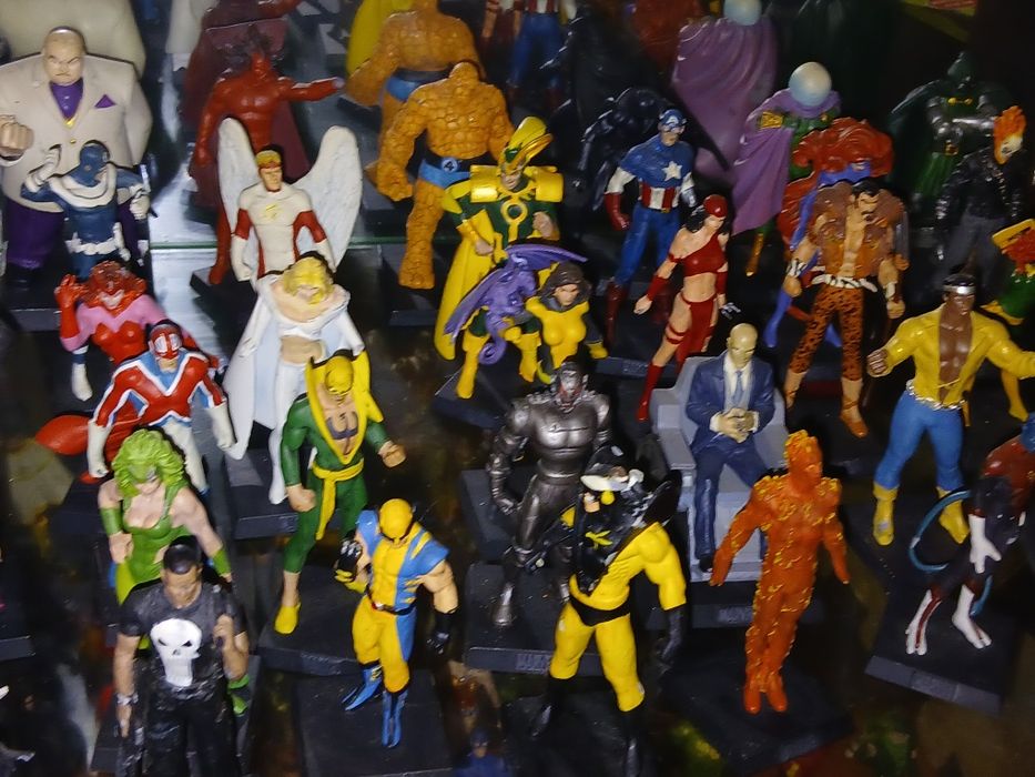 Coleção 1110 figuras mavel de chumbo  por  600 €
